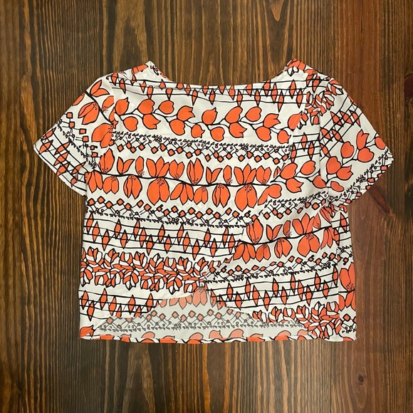 BCNU tulip back floral crop top Sz S - Picture 2 of 3